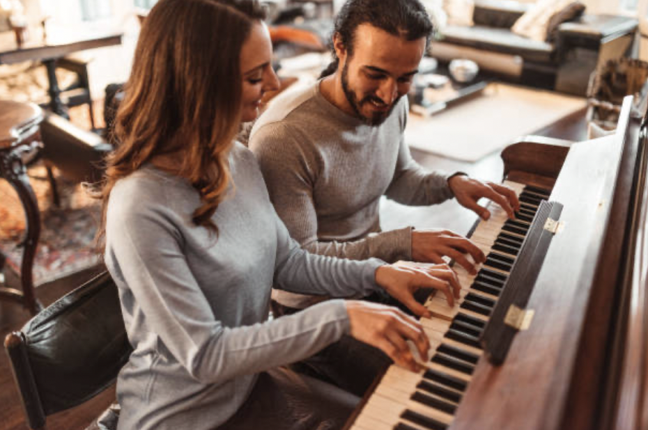 Second-hand pianos