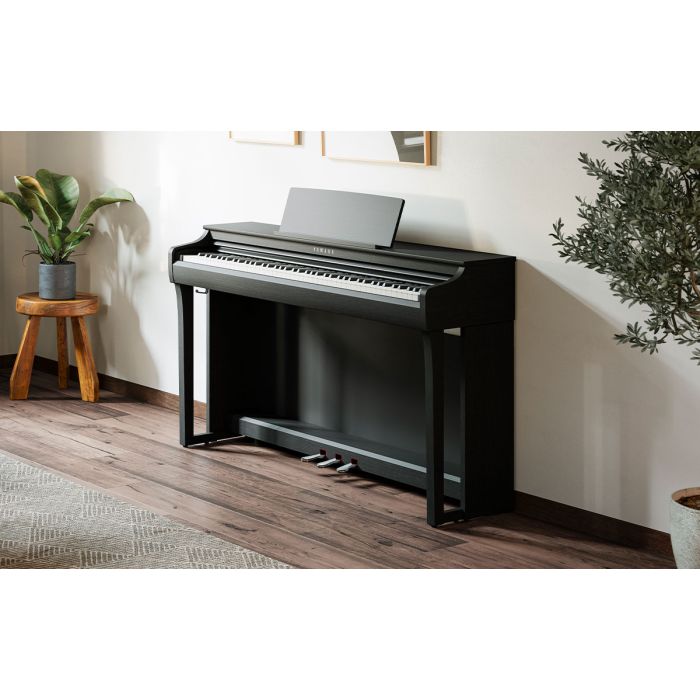 Yamaha Clavinova CLP-825 BUNDLE B