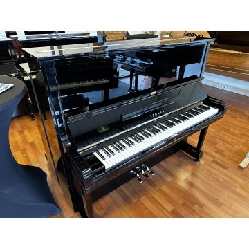 Yamaha U3 (1973)