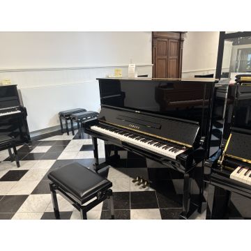 Yamaha U3H (1975)
