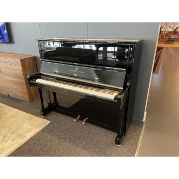 Steinway & Sons K-132 (1993)