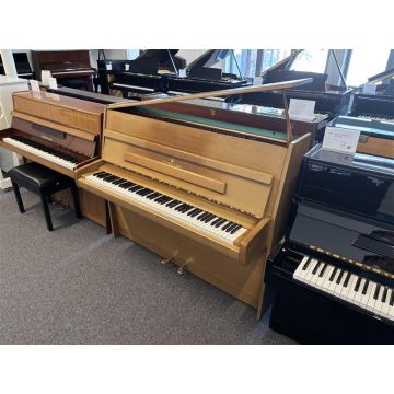 Steinway & Sons Z-114 (1975)