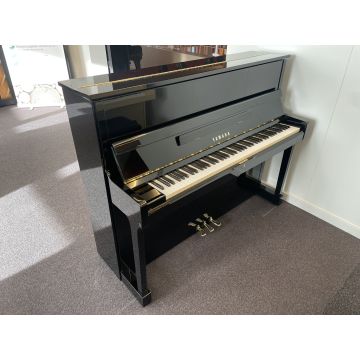 Yamaha SU118C (1983)