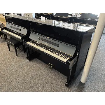 Yamaha U1 (1975)