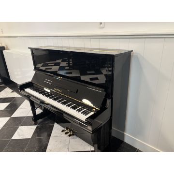 Yamaha U3A (1984)