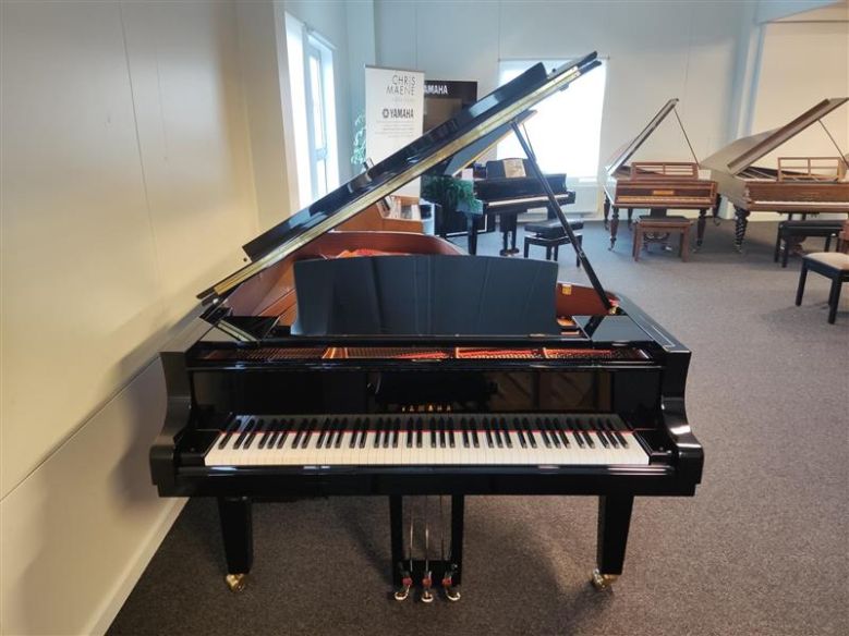 Yamaha c7x grand piano on sale