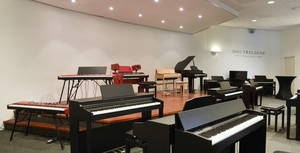 PIano's Maene Alkmaar Digitale Piano Showroom