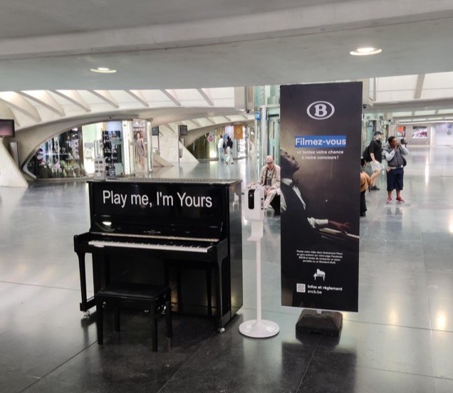 Un piano dans les gares Wallones 