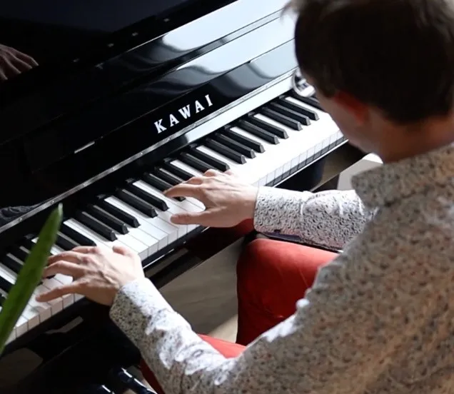 Kawai K350