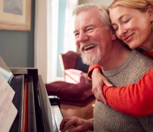 Famille heureuse piano