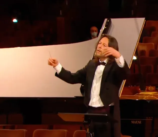 Why is the cover of the piano matte? 