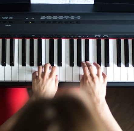 Piano keyboard